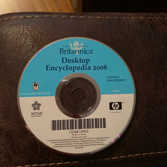 Bundle Of Computer CD’s 💿 Software Vintage (8 Total) - Picture 9 of 14